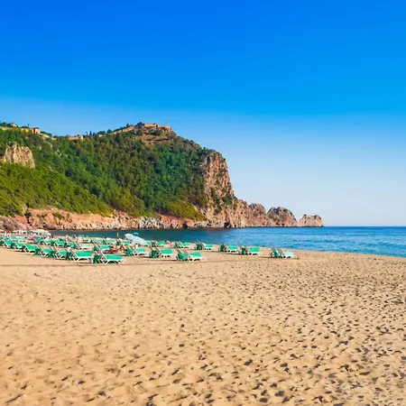 Granada City , Close To The Cleopatra Beach Apartment